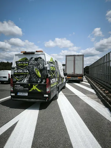 Centrum Opon - mobilna wulkanizacja ciężarowa, stacjonarna osobowa, sprzedaż opon